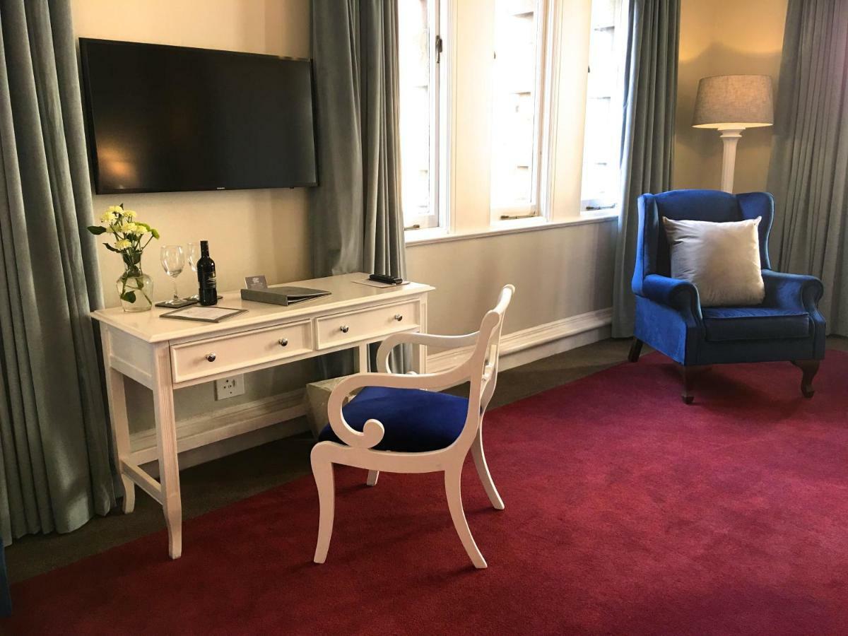 Rand Club Suites Йоханнесбург Экстерьер фото